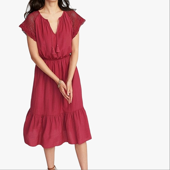 Old Navy Dresses & Skirts - OLD NAVY Crocheted Short Sleeve Cinched Waist Linen Blend Midi Dress